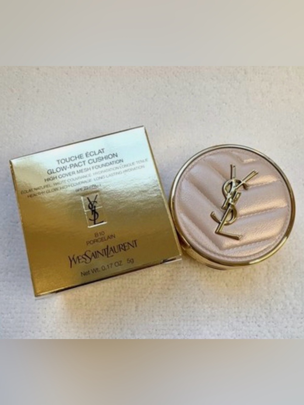*NEW*.17oz* Porcelain* 810*Yves Saint Laurent* (YSL) Touche Éclat Glow-Pact